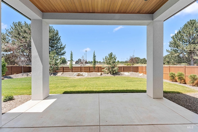 875 Creekwater, Eagle, ID 83616 - fenced backyard with a patio area