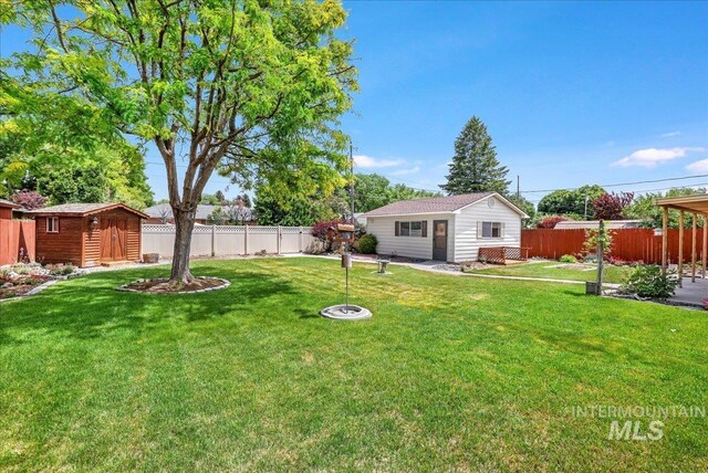 2011 Schodde, Burley, ID 83318 - view of yard featuring an outdoor structure