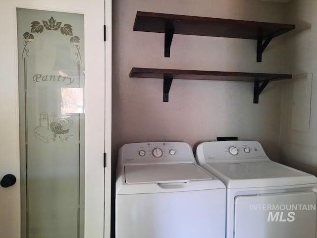 39992 Waha Glen Rd, Lewiston, ID 83501 - washroom featuring washer and dryer and laundry area