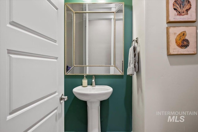 2357 N Synergy Pl, Eagle, ID 83616 - bathroom featuring a sink