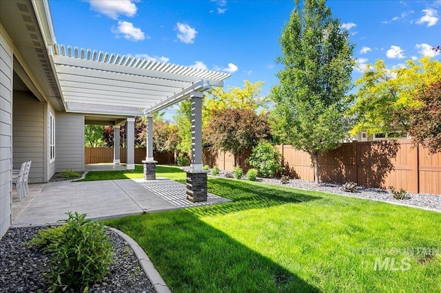 2357 N Synergy Pl, Eagle, ID 83616 - view of yard featuring a pergola and a patio