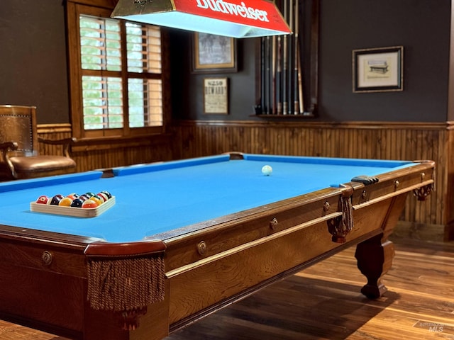 20 Shore Crest Ct, Donnelly, ID 83615 - rec room with wainscoting, billiards, wood finished floors, and wooden walls