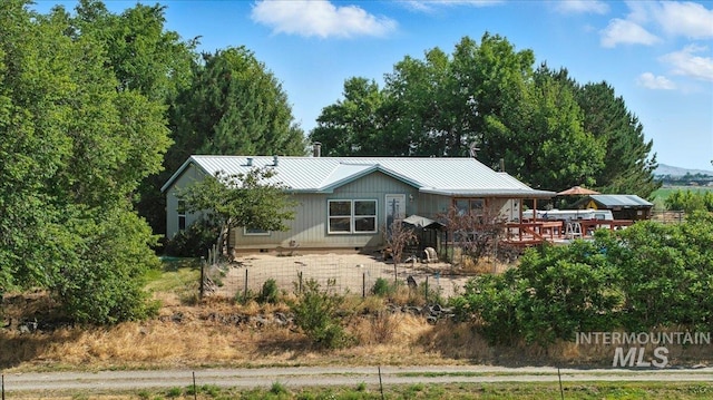 103 W 420 N, Shoshone, ID 83352 - view of front of home with a metal roof