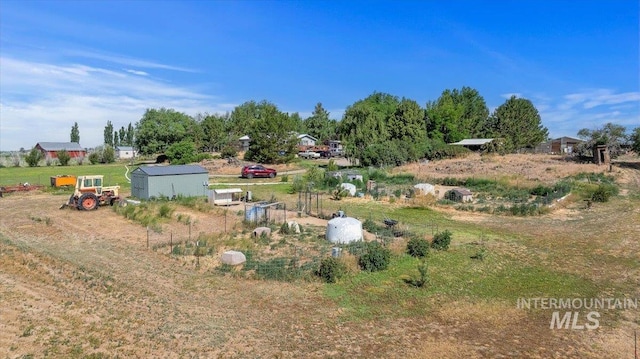 103 W 420 N, Shoshone, ID 83352 - view of yard featuring an outdoor structure
