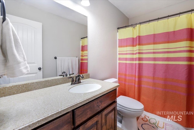 1021 Ballard Ln, Kimberly, ID 83341 - bathroom with vanity and a shower with curtain