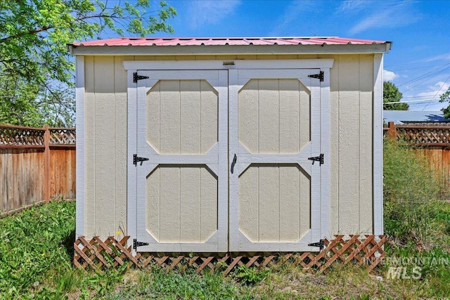 404 W 5th St, Weiser, ID 83672 - view of shed with a fenced backyard