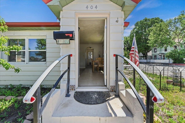 404 W 5th St, Weiser, ID 83672 - view of entrance to property