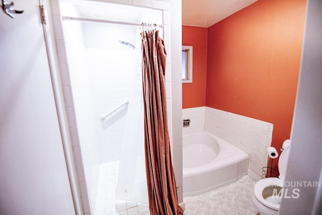 611 E Hawaii Ave, Nampa, ID 83686 - bathroom featuring a garden tub and a stall shower