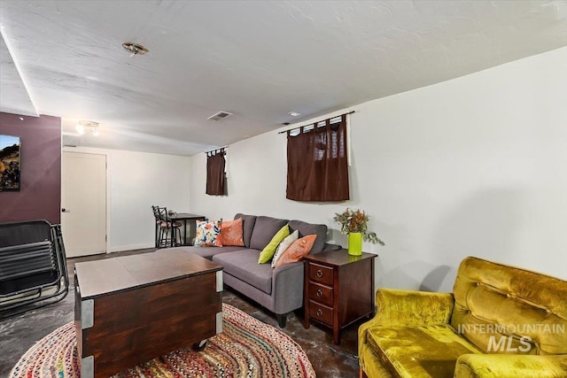 204 7th Ave N, Twin Falls, ID 83301 - living area with concrete floors