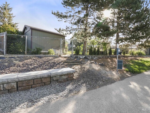 143 E Morris Ct, Kuna, ID 83634 - view of yard
