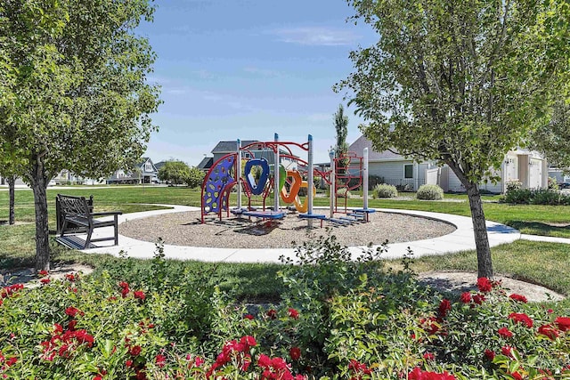 1864 N Highbury Way, Eagle, ID 83616 - community playground featuring a lawn