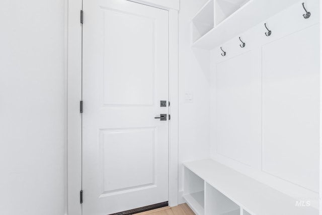 8456 W Meltwater Ln, Eagle, ID 83616 - view of mudroom