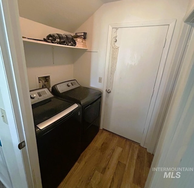 2315 NW 14th St, Meridian, ID 83646 - laundry room featuring independent washer and dryer and light wood-style floors