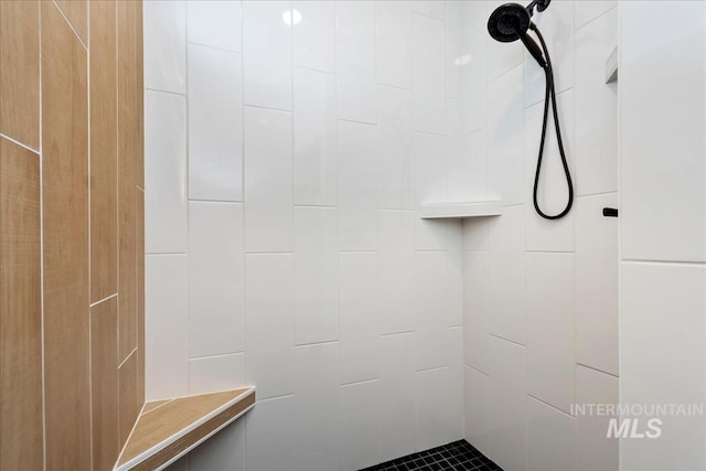 6811 W Los Flores Dr, Meridian, ID 83646 - bathroom with a tile shower