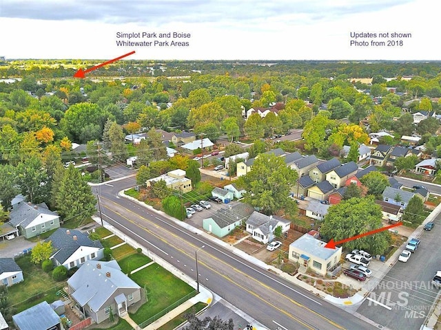 drone / aerial view featuring a residential view