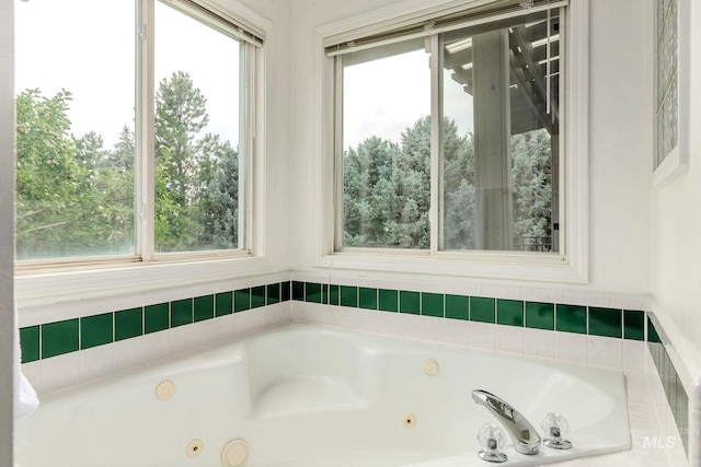 4335 W Quail Ridge Dr, Boise, ID 83703 - full bathroom featuring a tub with jets