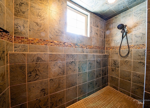 186 Ridgeview Dr, Grangeville, ID 83530 - bathroom featuring tiled shower