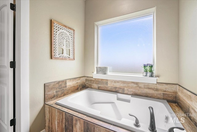 628 Pioneer Mountain Loop, Jerome, ID 83338 - full bathroom with a bath