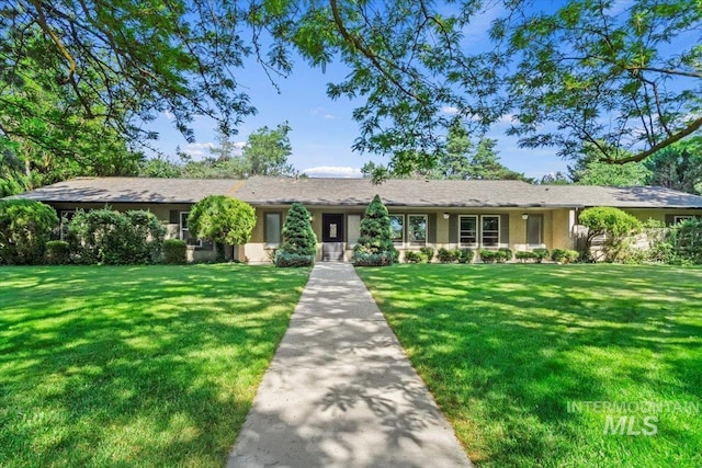 3752 Lancer Way, Boise, ID 83713 - single story home featuring a front lawn