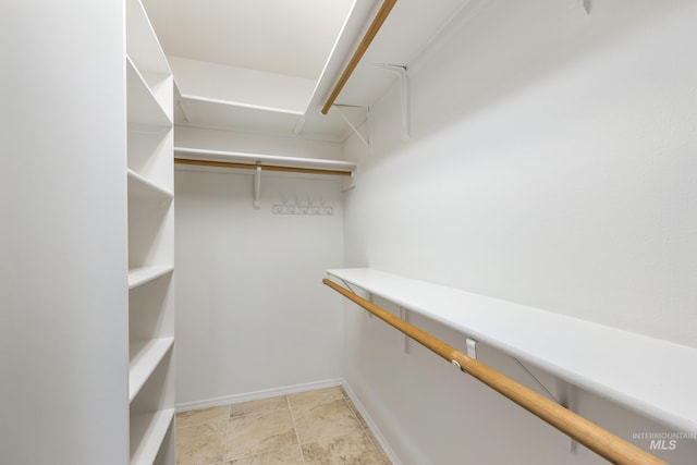 2072 N 28th St, Boise, ID 83702 - view of spacious closet