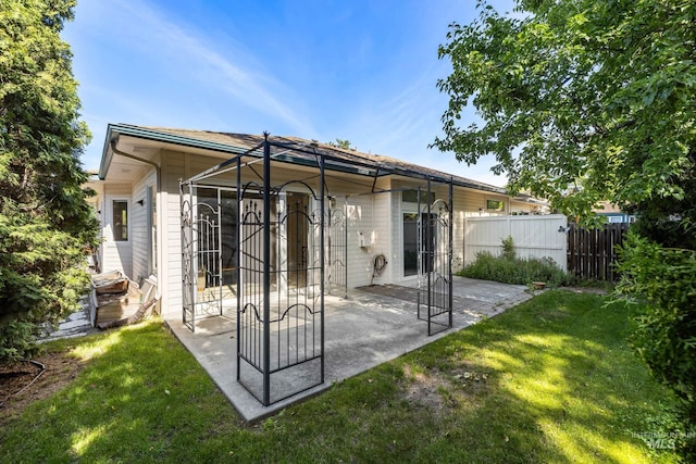 2072 N 28th St, Boise, ID 83702 - back of house featuring a patio