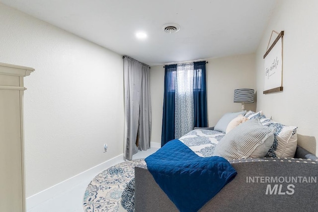 1302 1st Ave S, Payette, ID 83661 - bedroom with baseboards