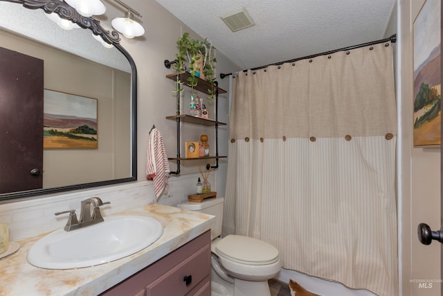 5950 Elmore Rd, New Plymouth, ID 83655 - bathroom featuring vanity, tasteful backsplash, a textured ceiling, toilet, and a shower with curtain