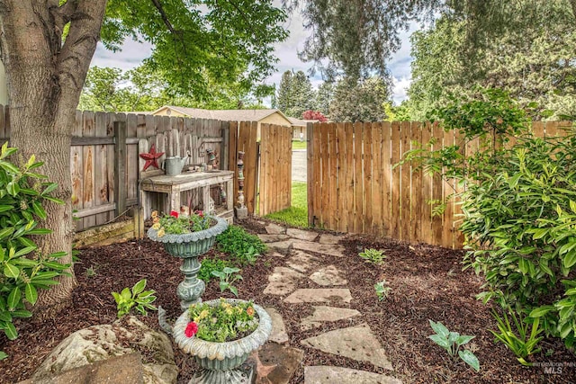 6174 W Winstead Pl, Boise, ID 83704 - view of yard with fence
