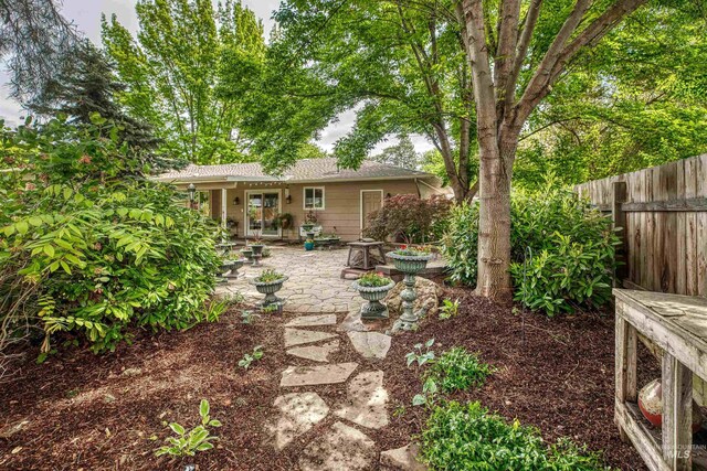6174 W Winstead Pl, Boise, ID 83704 - view of yard with a patio and fence