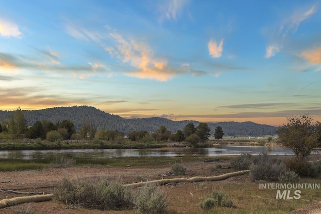 L7B1 Warren Dr, Cascade, ID 83611
