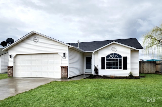 ranch-style house featuring driveway, an attached garage, a front yard, and fence
