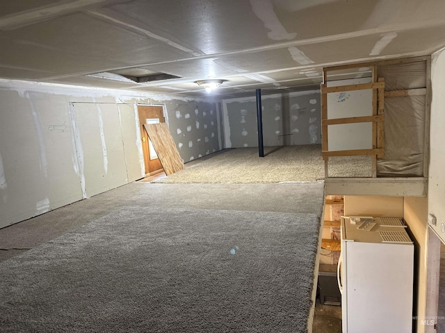 view of unfinished basement