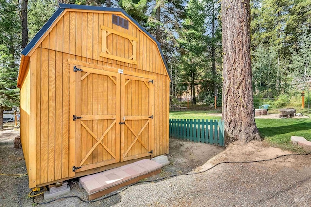 view of outbuilding