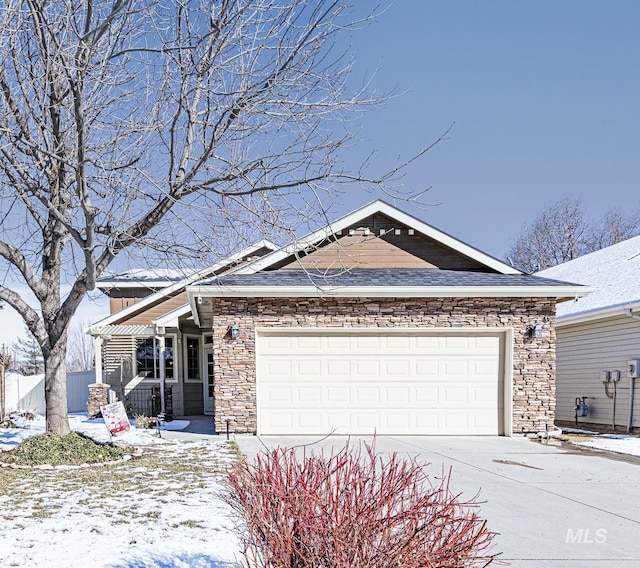 view of front facade with a garage