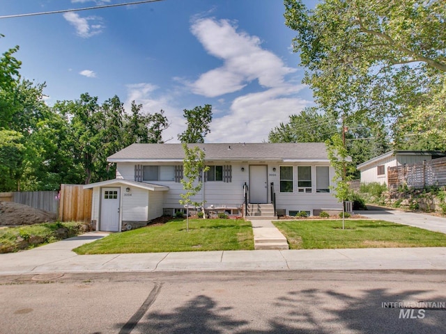 3004/3006 W Gerrard St, Boise, ID 83703 - view of front facade with entry steps