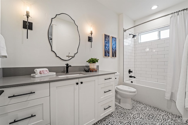 bathroom featuring vanity, shower / bathtub combination with curtain, recessed lighting, tile patterned floors, and toilet