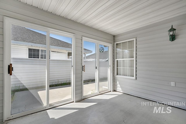 view of unfurnished sunroom