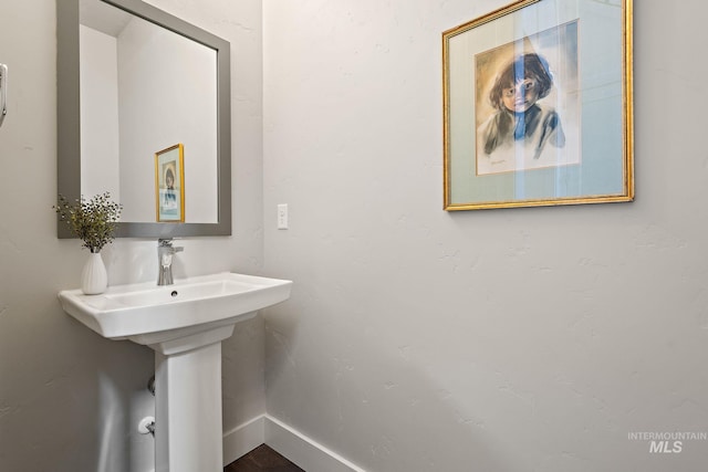 6922 N Agrarian, Meridian, ID 83646 - bathroom with baseboards