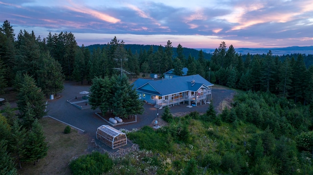 view of aerial view at dusk