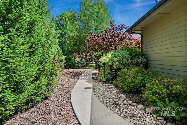 356 E Lake Briar Ln, Eagle, ID 83616 - view of yard