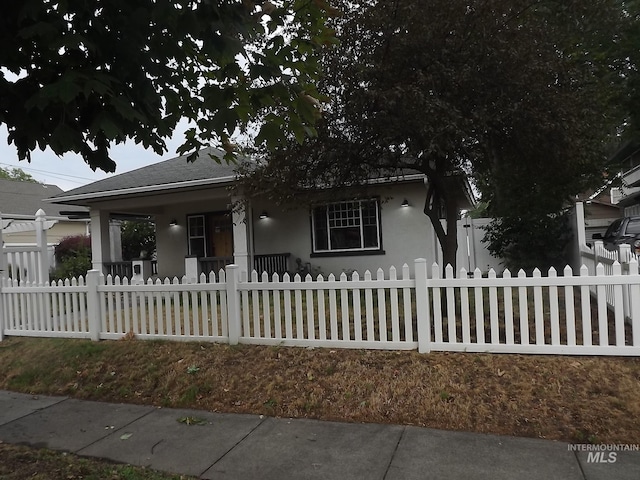 view of front of house