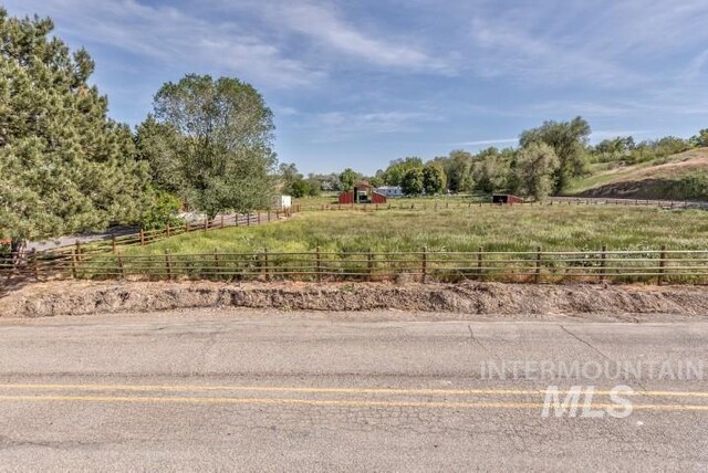 4610 Power Rd, Ontario, OR 97914 - view of yard with a rural view and an outdoor structure