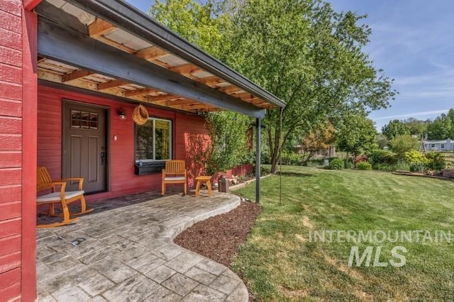 4610 Power Rd, Ontario, OR 97914 - view of grassy yard featuring covered porch