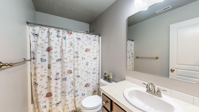 133 S Baraya Way, Meridian, ID 83642 - bathroom featuring vanity, toilet, and shower / bath combo
