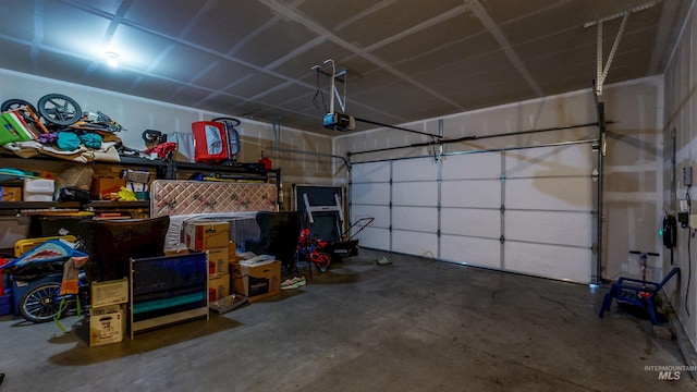 133 S Baraya Way, Meridian, ID 83642 - garage with a garage door opener