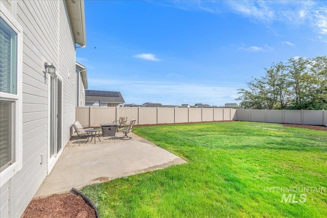 19118 Ralston Way, Caldwell, ID 83605 - fenced backyard with a patio area