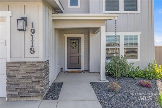 19118 Ralston Way, Caldwell, ID 83605 - doorway to property with board and batten siding