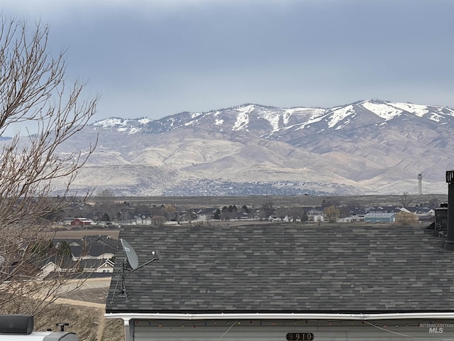 view of mountain feature