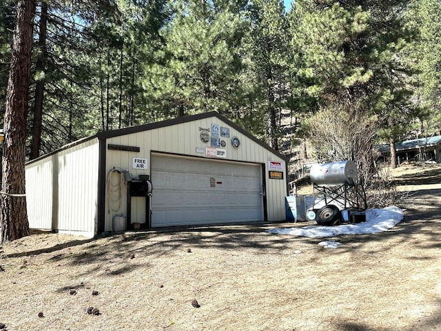 view of detached garage