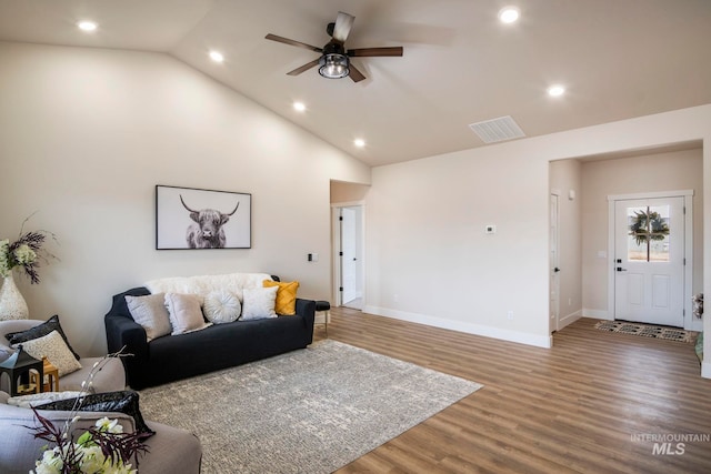 1100 Tanglewood St, Burley, ID 83318 - living area with visible vents, baseboards, wood finished floors, recessed lighting, and a ceiling fan